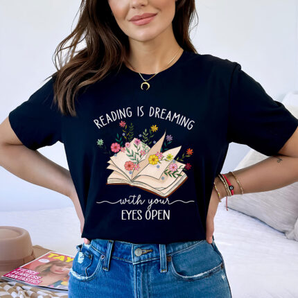 1222 Дамска тениска Reading Dreams