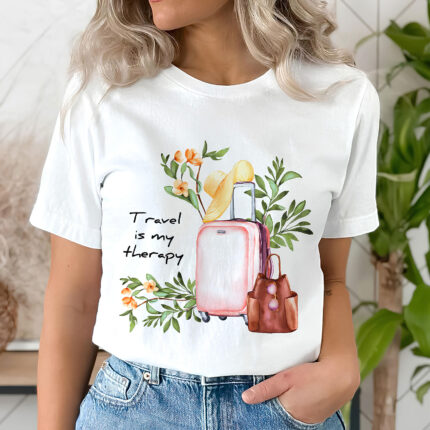 1383 Дамска тениска Travel Is My Therapy